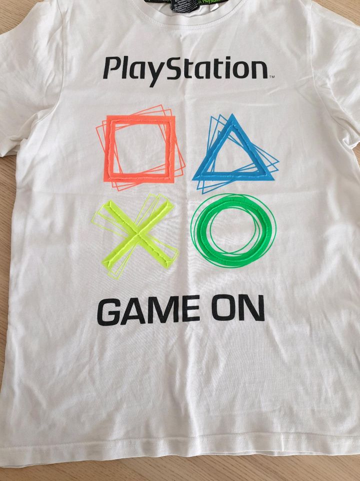 Playstation Tshirt Shirts 146-152 in München