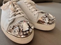 Miu Miu Leder Sneakers 38 EU  Sehr guter Zustand weiß, Leder Baden-Württemberg - Königsbach-Stein  Vorschau