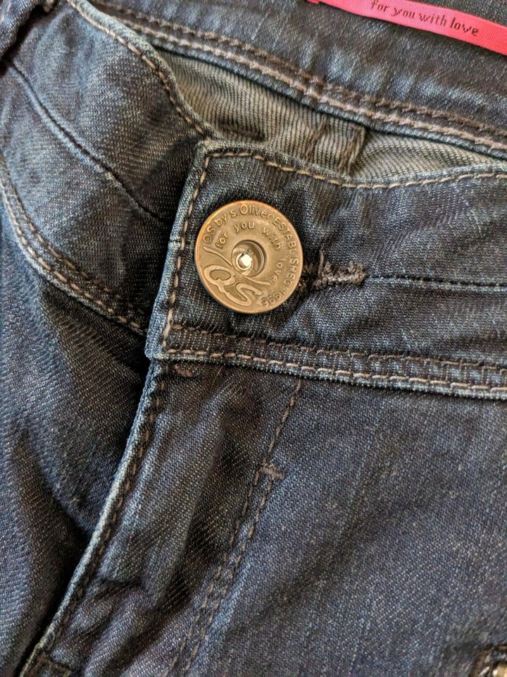 QS s.Oliver Jeans Hose blau Gr. 34 Länge 32 slim neuwertig in Werl