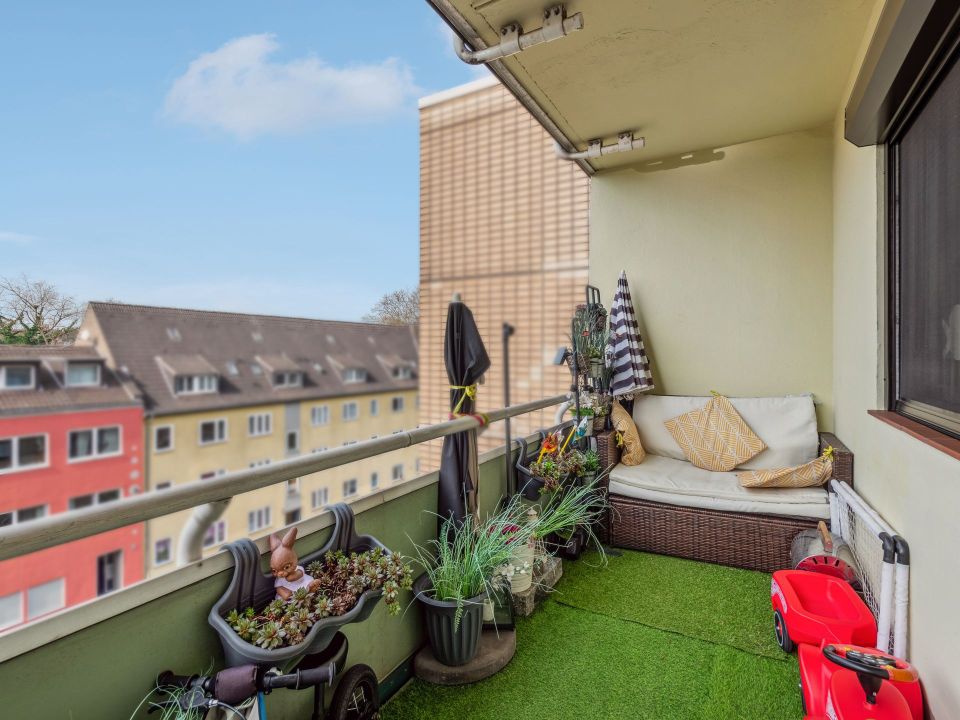 Gemütliche 3-Zimmer Wohnung mit Garage in Duisburg-Hochfeld in Duisburg