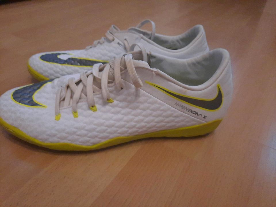 Nike Hypervenom Phantom X 3 Fußballschuhe Sportschuhe 43  40 / 41 in Leipzig