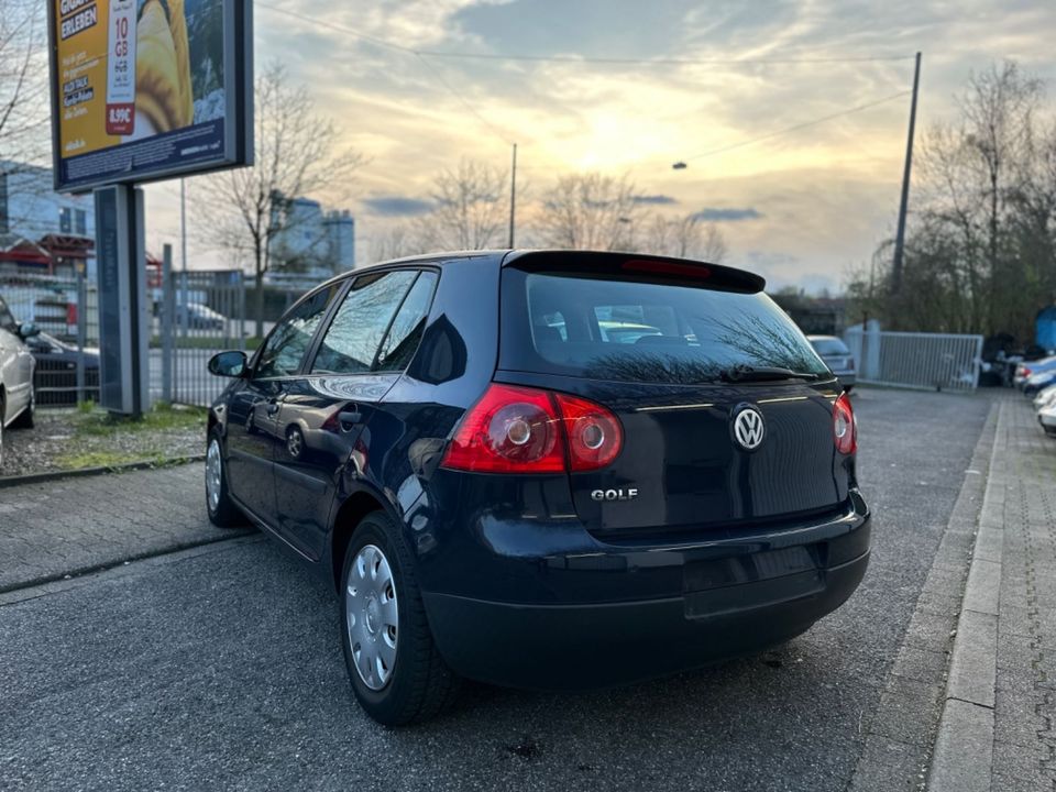 Volkswagen Golf V Lim. Trendline*TIP TOP*TÜV NEU*2.HAND* in Essen