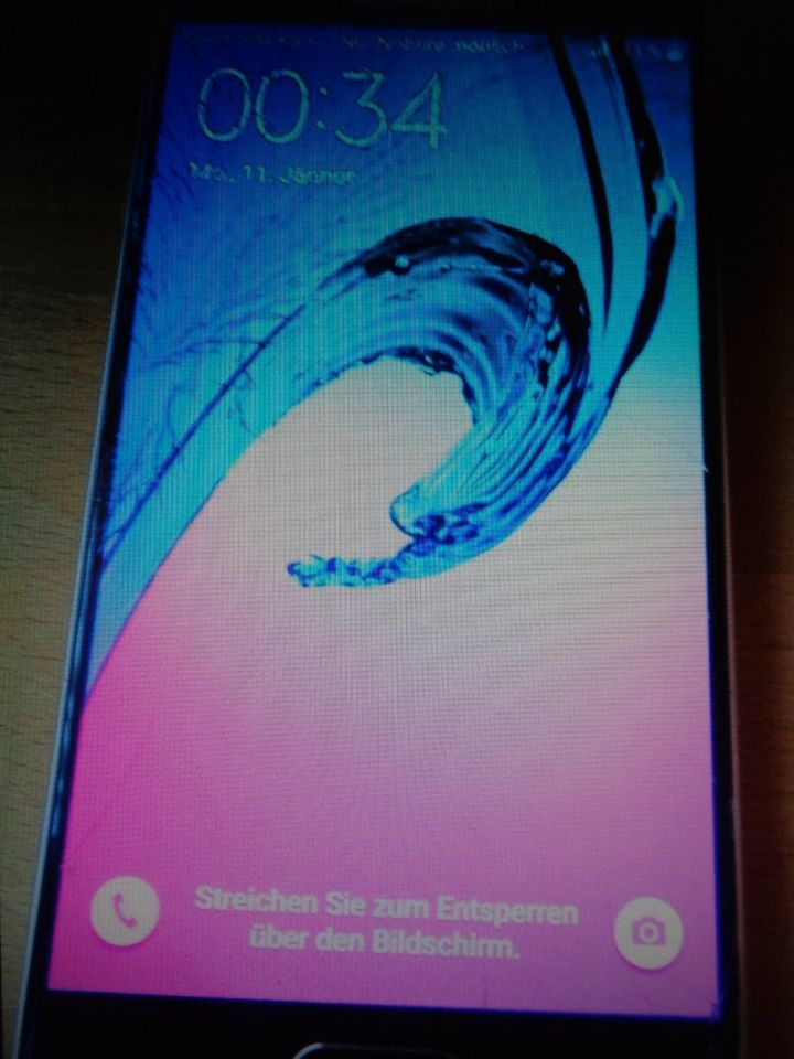Handy Samsung a 3, Display defekt in Usingen
