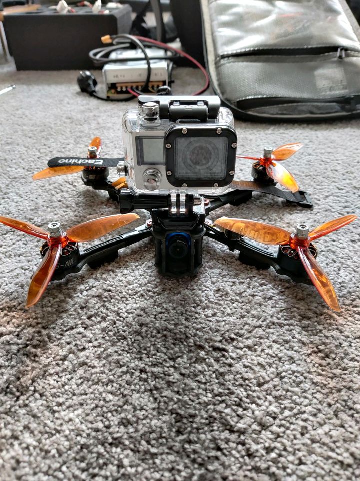 FPV Drohne Eigenbau - READY TO FLY, inklusive Rucksack in Eisenberg