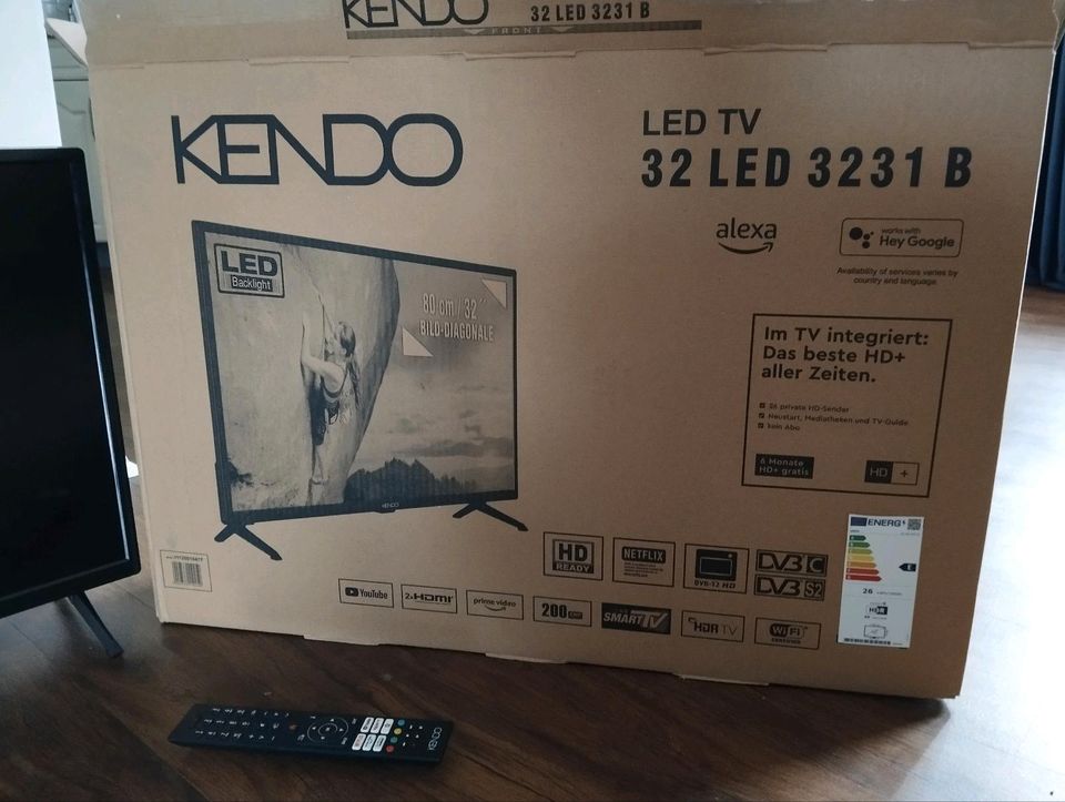 LED Fernseher 32Zoll in Hünfeld