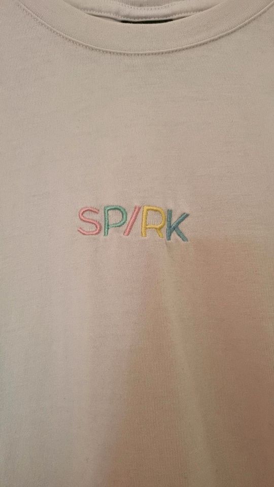 Spark Merch Rezo T shirt in Dortmund