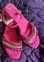 Sandalen CATWALK, pink/verschiedene Steine Sachsen - Oberlungwitz Vorschau