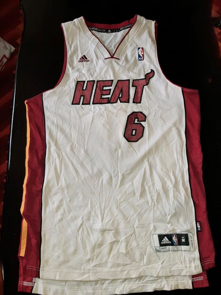 LeBron James Miami Heat Adidas Jersey Trikot NBA  Gr. M in Köln