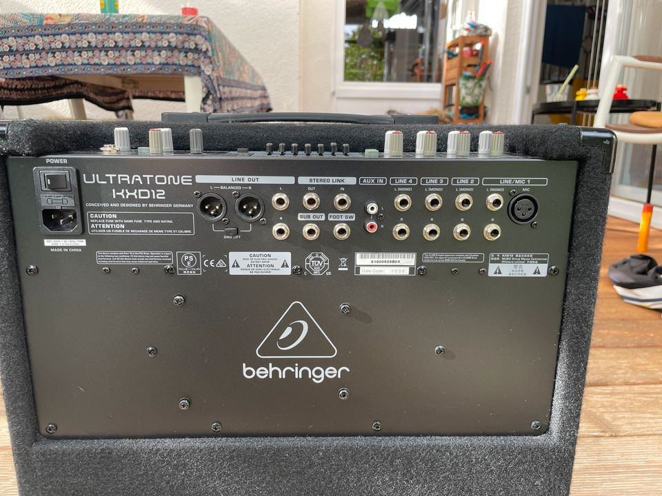 Behringer Ultratone, KXD 12, 600 W, Keyboardverstärker in Ludwigsburg