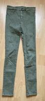 Damenjeans von Pull&Bear in oliv,  Größe 38 Bayern - Langquaid Vorschau