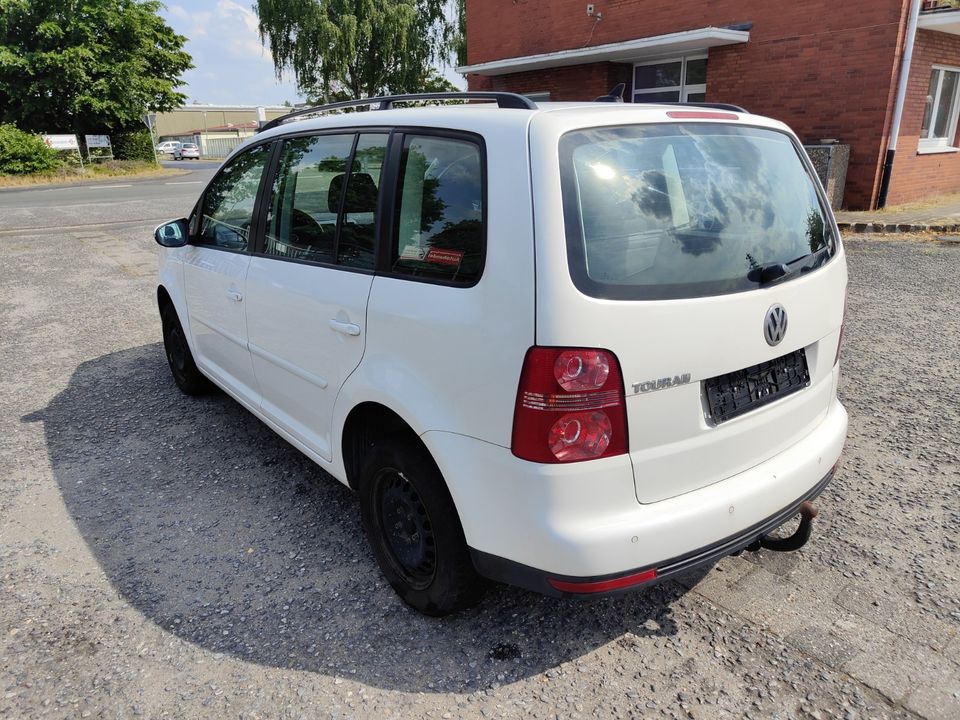 Schlachtfest VW Touran 2.0TDI Weiss LB9A KXW Getriebe in Gronau (Westfalen)