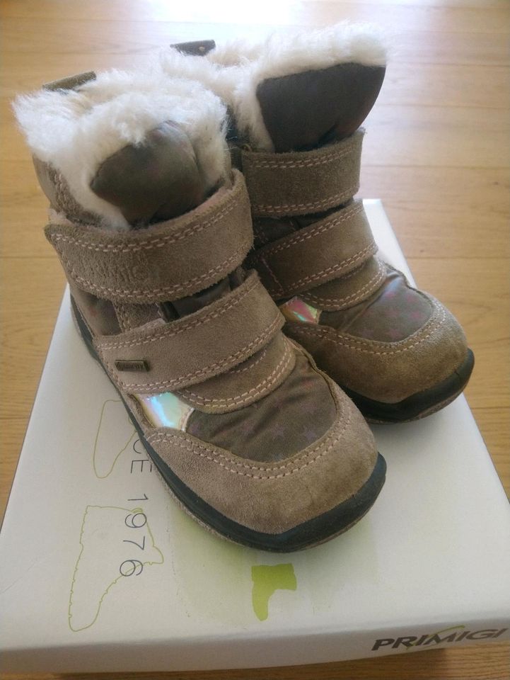 Primigi Winterstiefel Mädchen Gr. 27 in Insingen