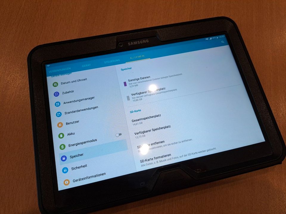 Samsung LTE Tablet Galaxy TAB 4 SM-T535 Wifi inkl. OtterBox + OVP in Blomberg
