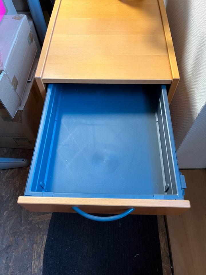 Büroeinrichtung - von IKEA - in Freden