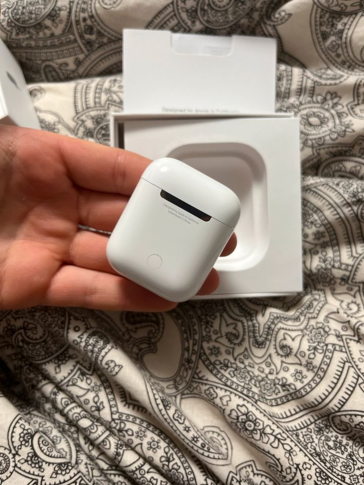 AirPods mit Orginal Verpackung in Egeln