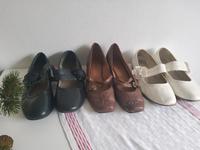 Schuhe bonita Jana Schuhe 38 H weiß schwarz braun Konvolut Nordrhein-Westfalen - Dinslaken Vorschau