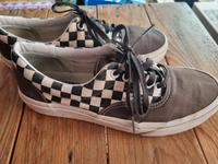 ⭐️VANS Stoff Gr. 40,5 grau schwarz Herzen Hessen - Wiesbaden Vorschau