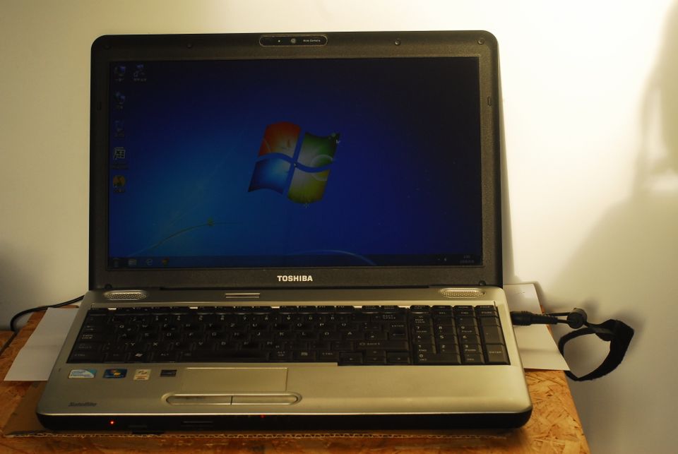 Notebook/Laptop Toshiba Satellite L500 15,5" in Nienburg (Weser)