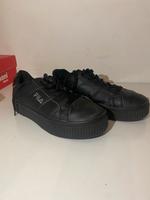 sportschuhe, schwarze Schuhe Nordrhein-Westfalen - Neuss Vorschau