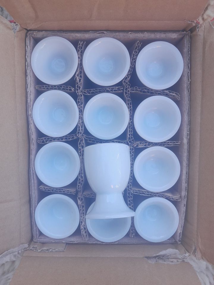 24 weiße Eierbecher aus Keramik zum Bemalen / Bebasteln in Dresden