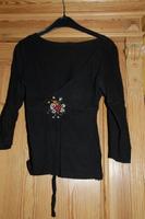 schönes 3/4 Arm Shirt von H&M mit Blumenstickerei Gr. S Mama Dresden - Neustadt Vorschau