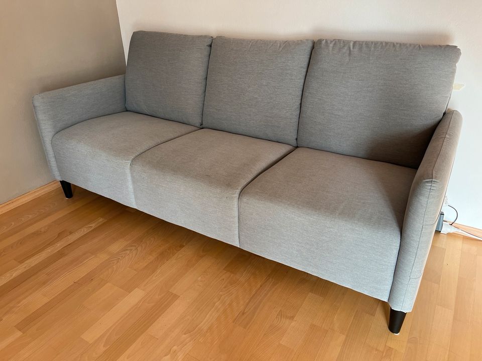 Couch grau 3 Sitzer in Augsburg