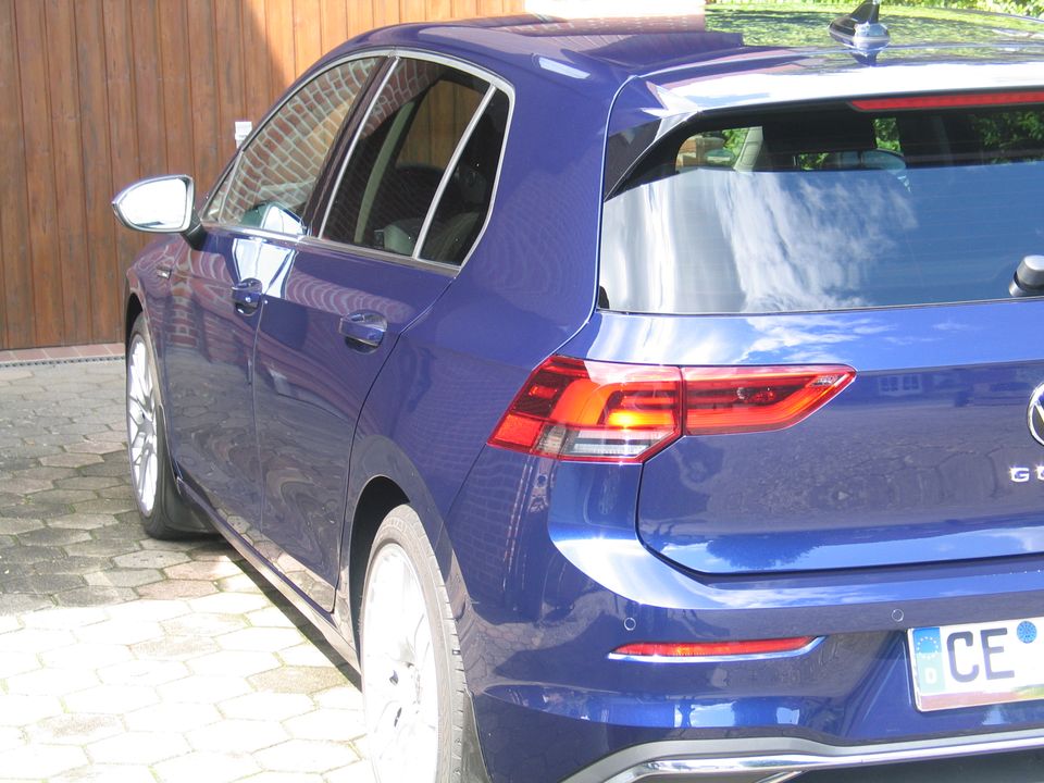 Neuwertiger Golf  8 Style 2,0 TSI mit DSG Automatik   Bj. 6.2023 in Celle