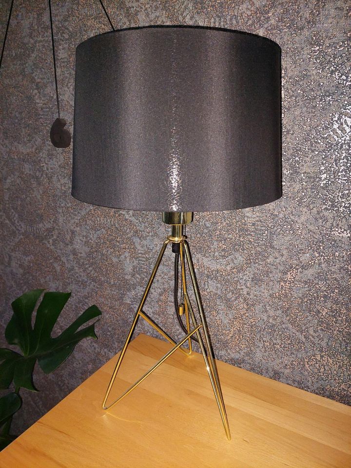 Sideboard/ Kommoden Lampe in schwarz-gold in Bottrop
