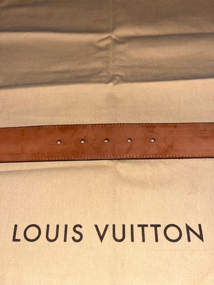 Louis Vuitton Gürtel in Wesel