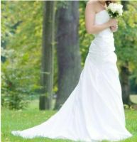 Brautkleid Lilly - Größe 34 Frankfurt am Main - Bergen-Enkheim Vorschau