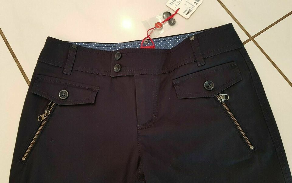 ESPRIT EDC Damen Capri-Hose Stoffhose Gr. 36 dunkelblau NEU! € 60 in Tirschenreuth