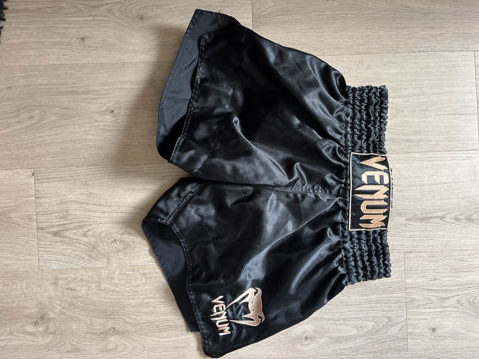 Venum Classic Thai-Boxshorts in Lübbenau (Spreewald)