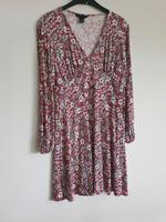 Schönes Kleid mit Blümchen, Größe 42, Nee Look Hessen - Limburg Vorschau