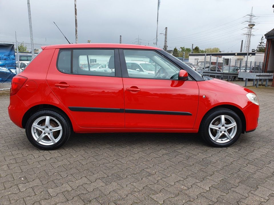 Skoda Fabia 1.2l GARANTIE KLIMAANLAGE NAVIGATION in Essen