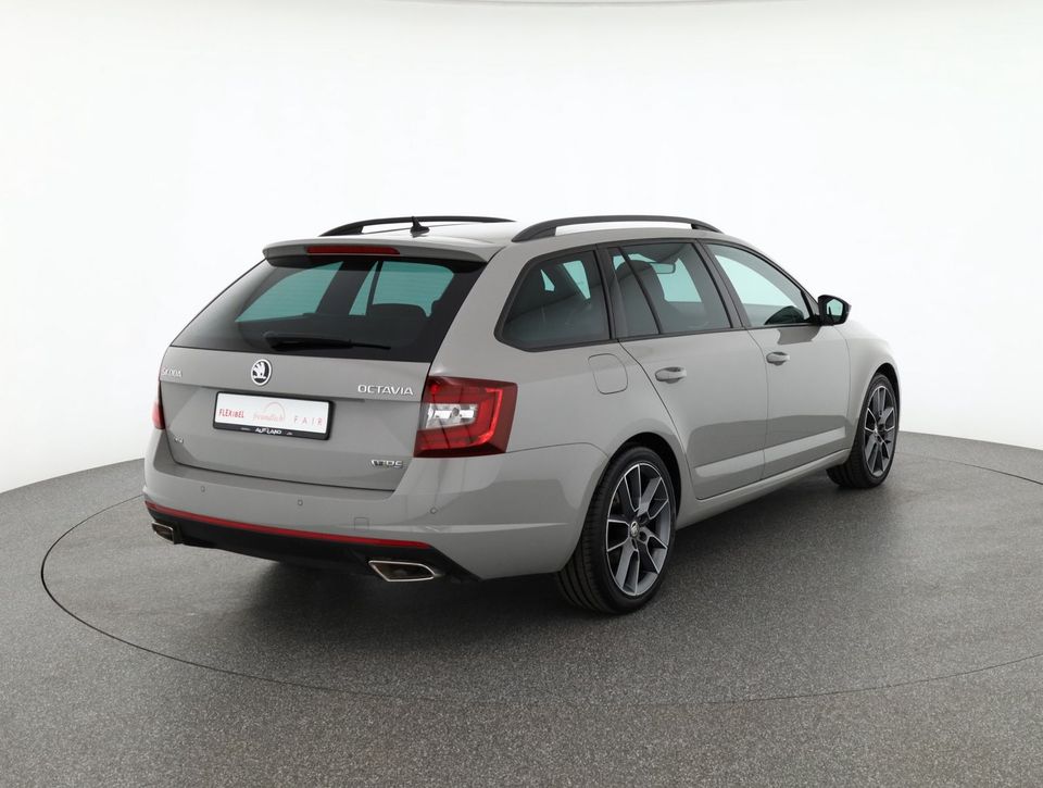 Skoda Octavia Combi 2.0 TDI RS DSG 4x4 Standheizung in Senftenberg