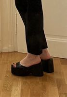 Stil japanische Geisha Schuhe Plateauschuhe Schwarz Zara Frankfurt am Main - Sachsenhausen Vorschau