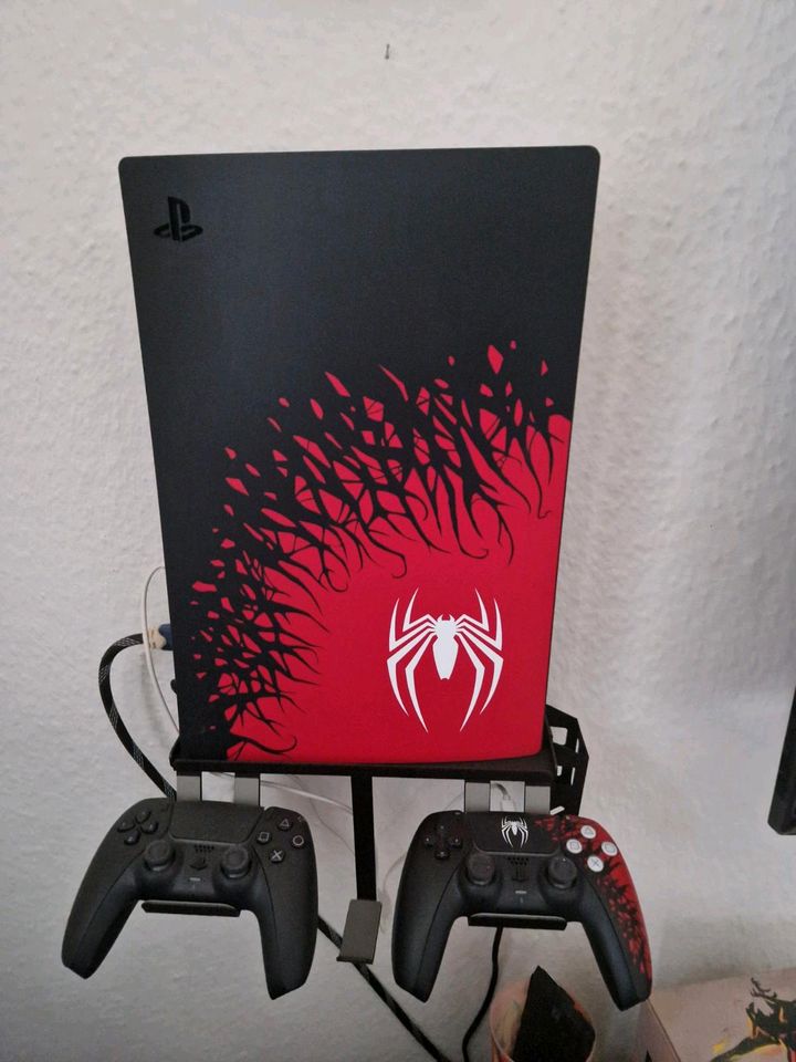 Playstation 5 Konsole Spider Man Edition Laufwerk 2 Controller in Bremen