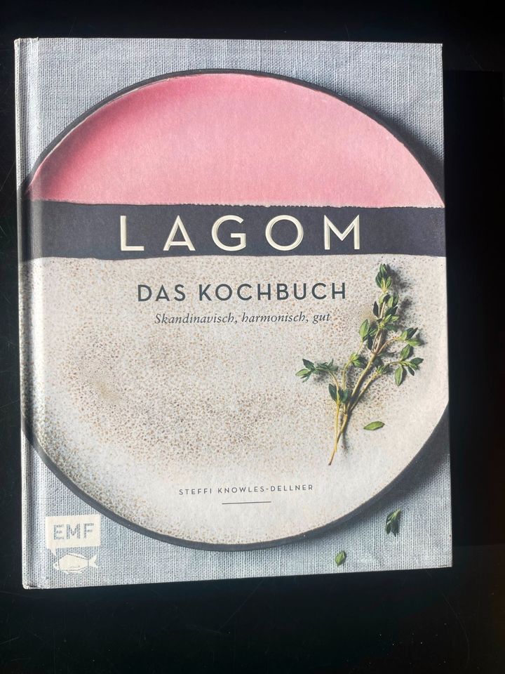 Lagom – Das Kochbuch: Skandinavisch, harmonisch, gut in Rielasingen-Worblingen