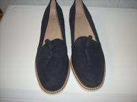 Dunkelblauer Mokassin / Slipper Wildleder Gr. 41,5 / 42 Neu Brandenburg - Velten Vorschau