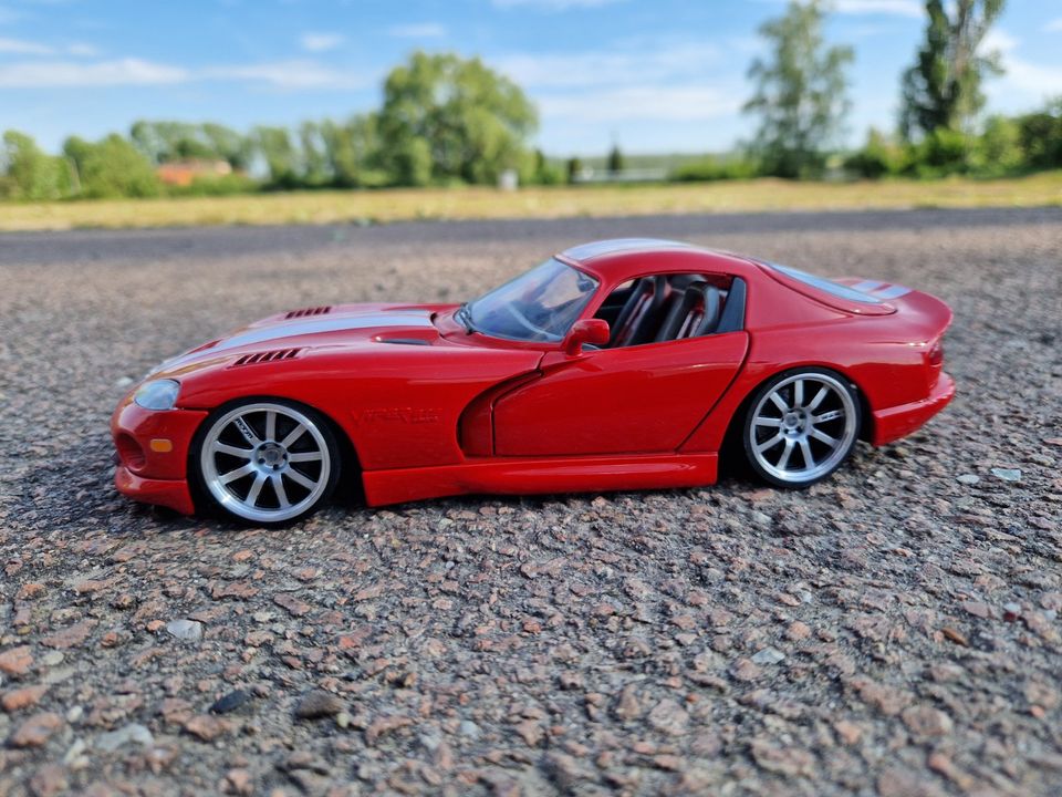 1:18 Dodge Viper GTS Tiefer Tuning mit 19 Zoll MTM Echt Alu Felge in Eisleben