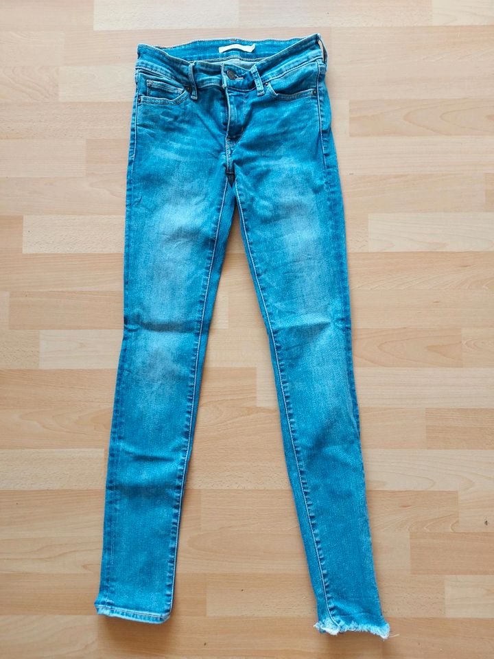 Levis Jeans 711 Skinny Gr.25 in Wolfsburg