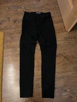 Jeans Levi‘s schwarz W30 NEU Bayern - Glonn Vorschau