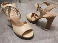Brautschuhe Geox Beige Gr. 39 Sandalen Hochzeitsschuhe Bayern - Illertissen Vorschau