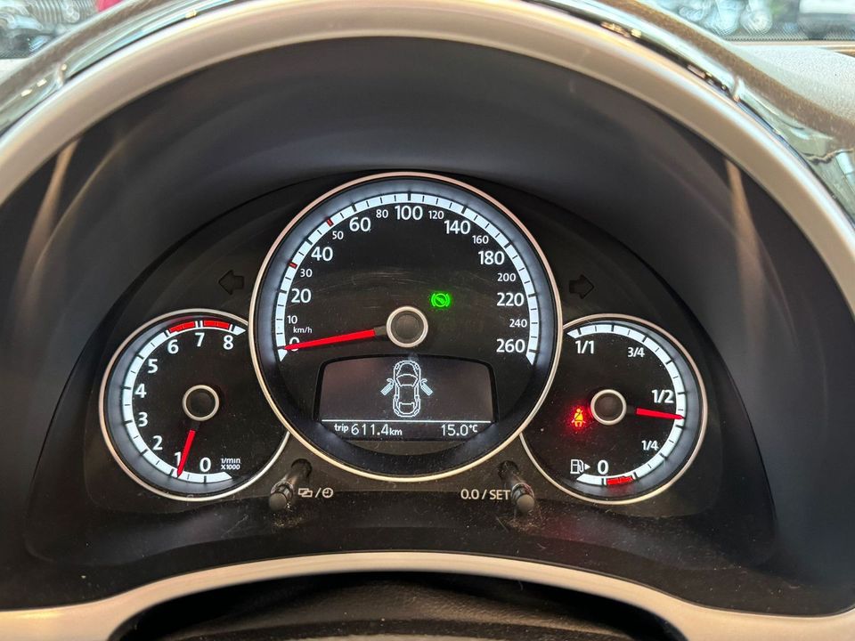 Volkswagen Beetle Cabrio 50´s Design Navi Bi-Xenon PDC LED in Husum