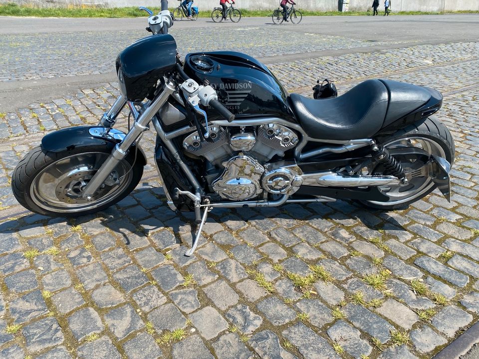 Harley Davidson V Rod Night Rod eventuell Tausch in Gummersbach