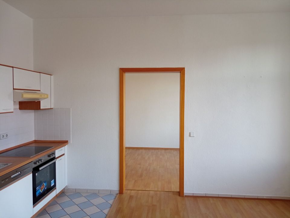 Vermiete 2 Zimmer Wohnung Alte Neustadt Nähe Uni Einbauküche Bad in Magdeburg
