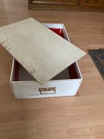 Holz Box Kiste weiß Metall Griff München - Schwanthalerhöhe Vorschau