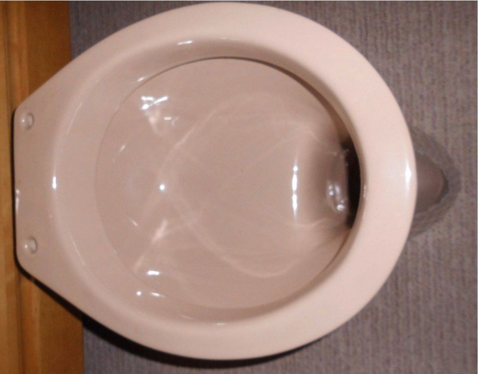 WC Flachspüler beige NEU unbenutzt in Strausberg