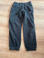 NIKE JOGGINGSHOSE SPORT HOSE NIKE Gr. 152 Nürnberg (Mittelfr) - Südoststadt Vorschau