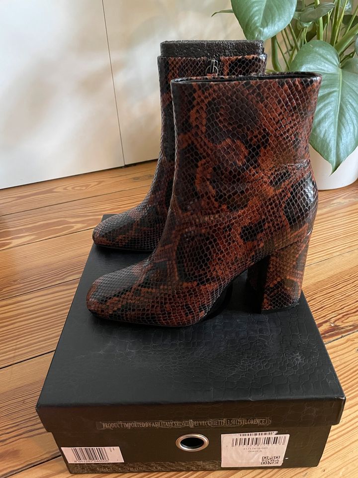 ASH Italy Stiefeletten - Python - Cognac - Gr. 38 in Hamburg